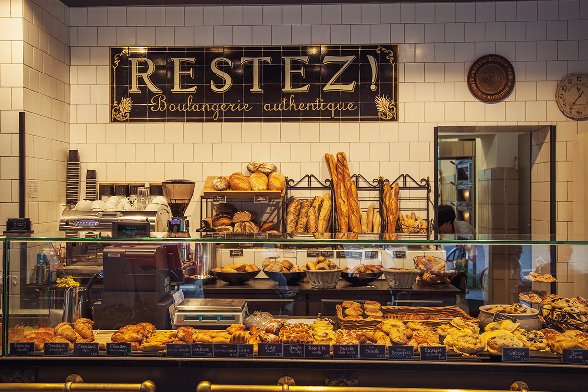 Restez-kiel-neu-boulangerie-authentique-tresen-frontal