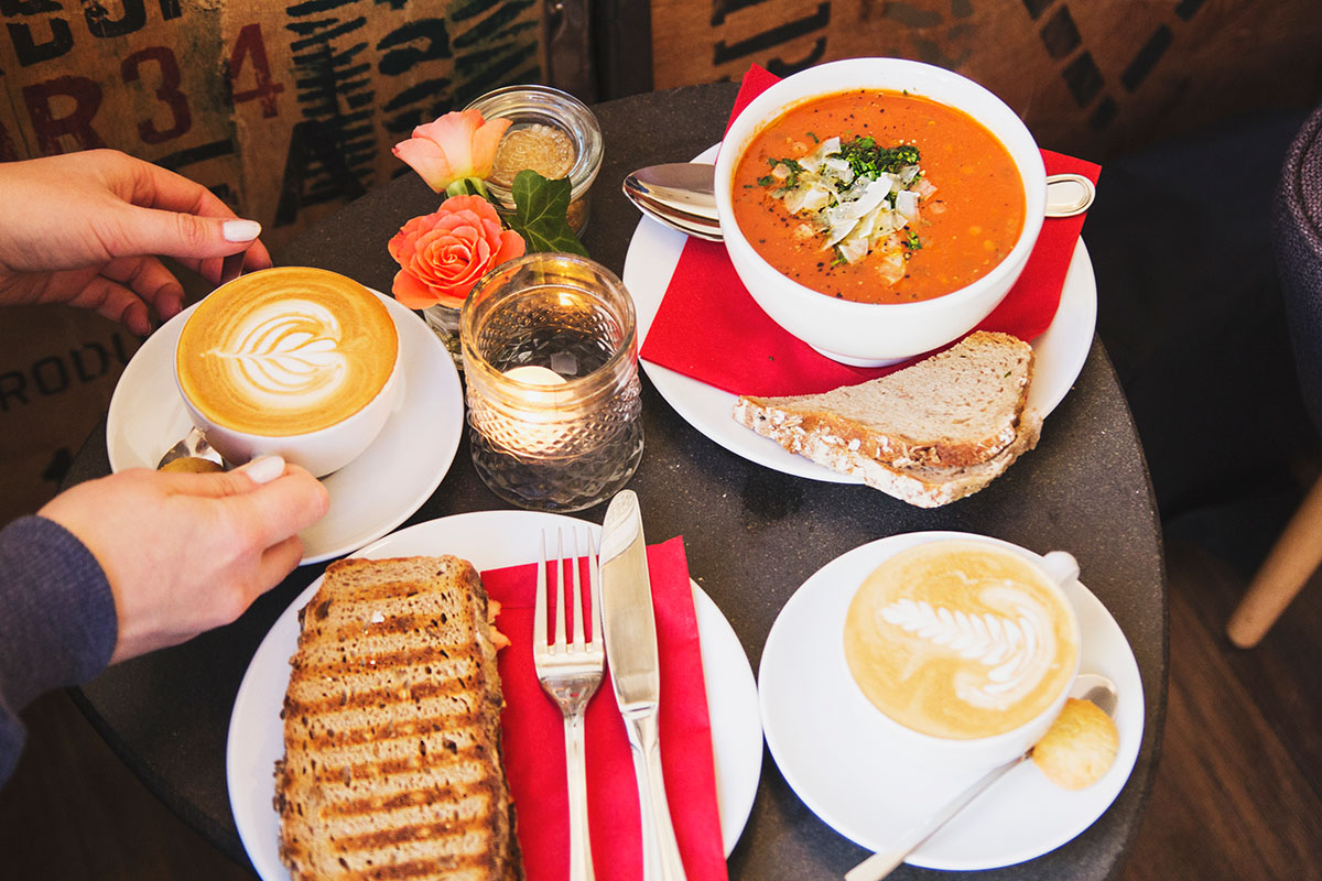 Ein Wintertag in Kiel: Spazieren an der Förde und im Schrevenpark, Kaffee trinken Café Hilda und heiße Schokolade selber machen