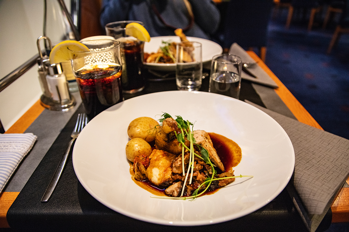 Ich habe einen Minitrip mit Stena Line von Kiel nach Göteborg in Schweden unternommen. Hier berichte ich dir von meinen Erfahrungen an Bord der Fähre.