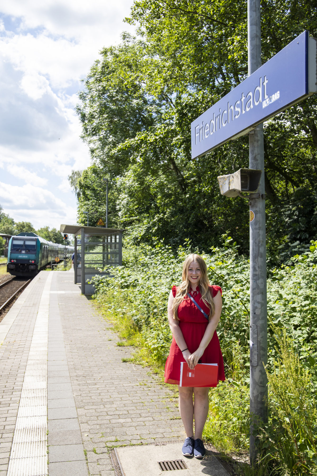 Finja am Bahnhof Friedrichstadt