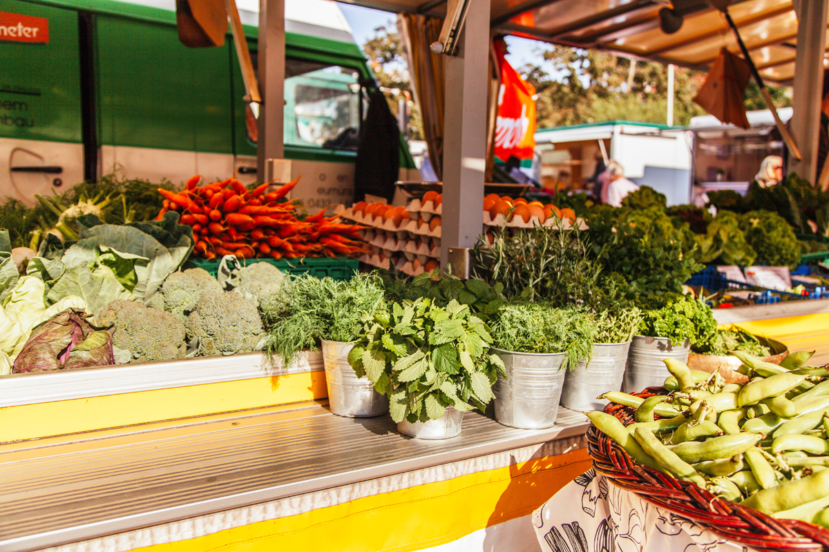 Regional und nachhaltig: Der Wochenmarkt auf dem Blücherplatz in Kiel