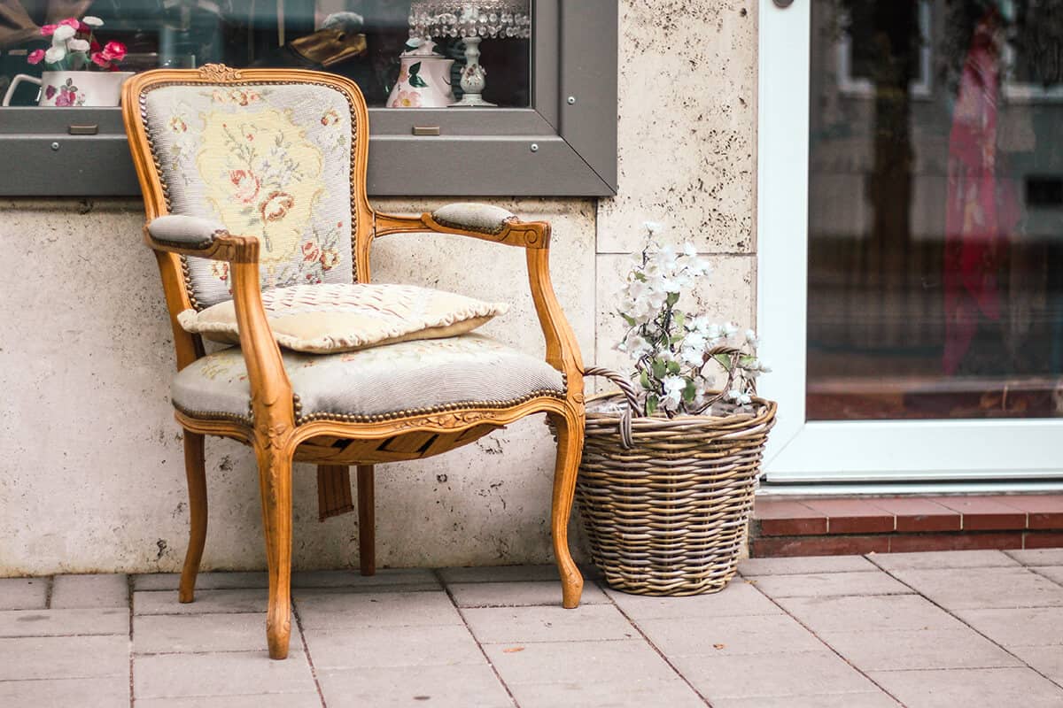 Die schönsten Second Hand Läden in Kiel: Goldkleid in der Gutenbergstraße