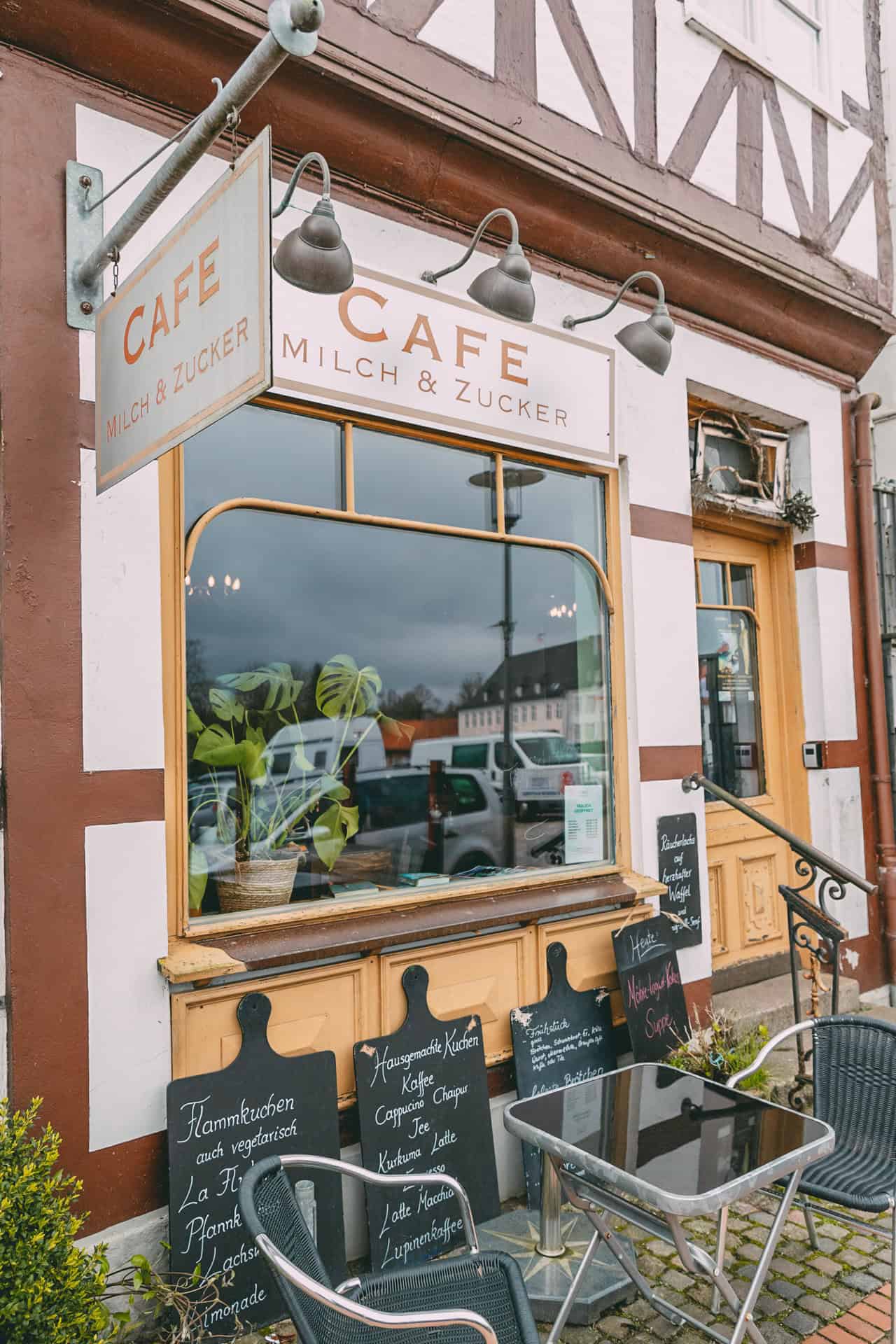 Das Café Milch & Zucker in Rendsburg von außen