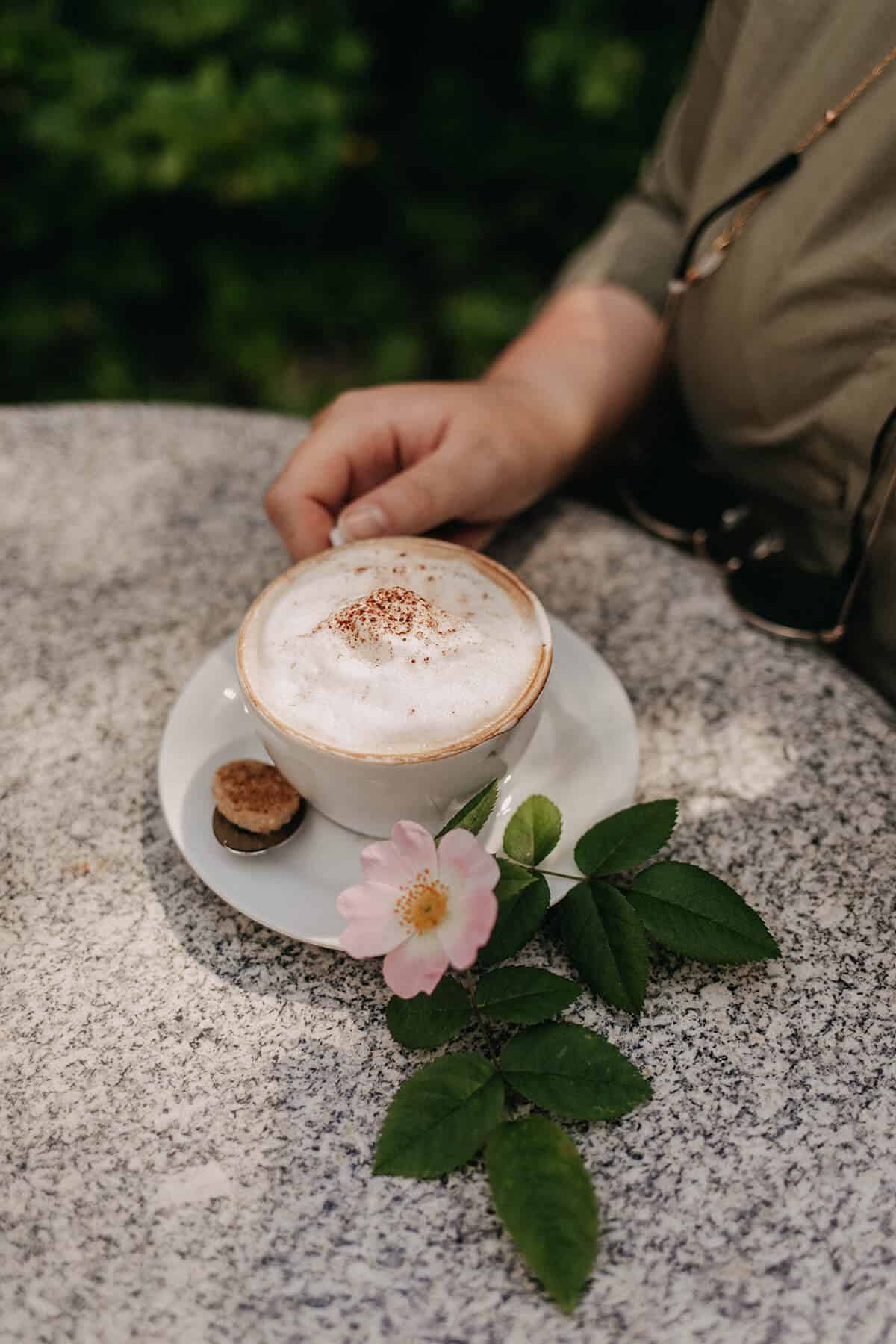 Kaffee in der Bücherstube