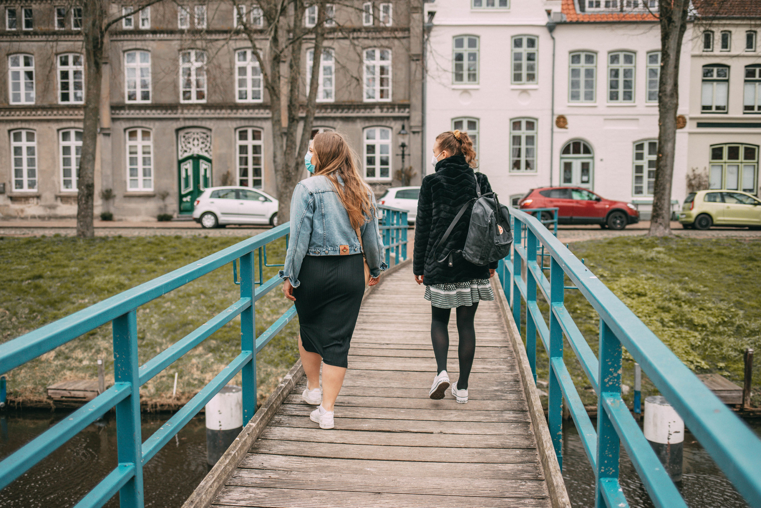 Sina & Meike auf der Brücke