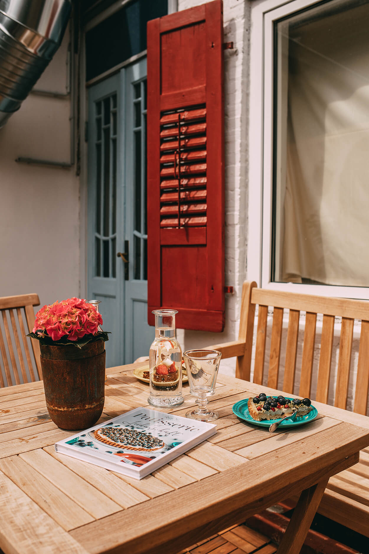 Künstlercafé Husum: Ein Hauch Frankreich in neuen Räumlichkeiten ...