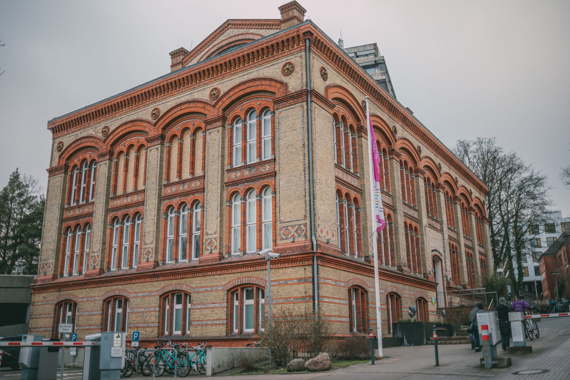 Das Zoologische Museum von außen