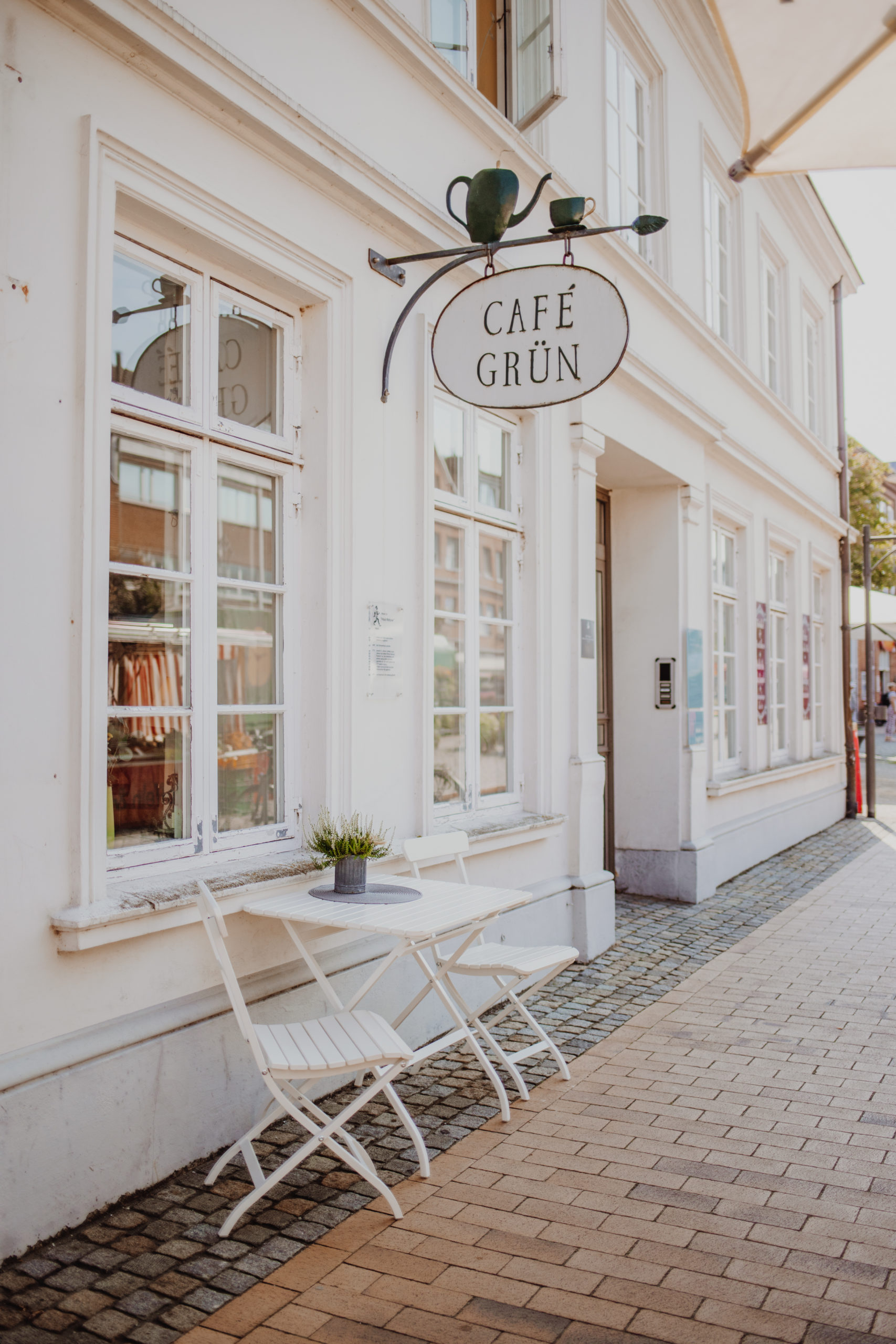 Café Grün in Preetz von außen