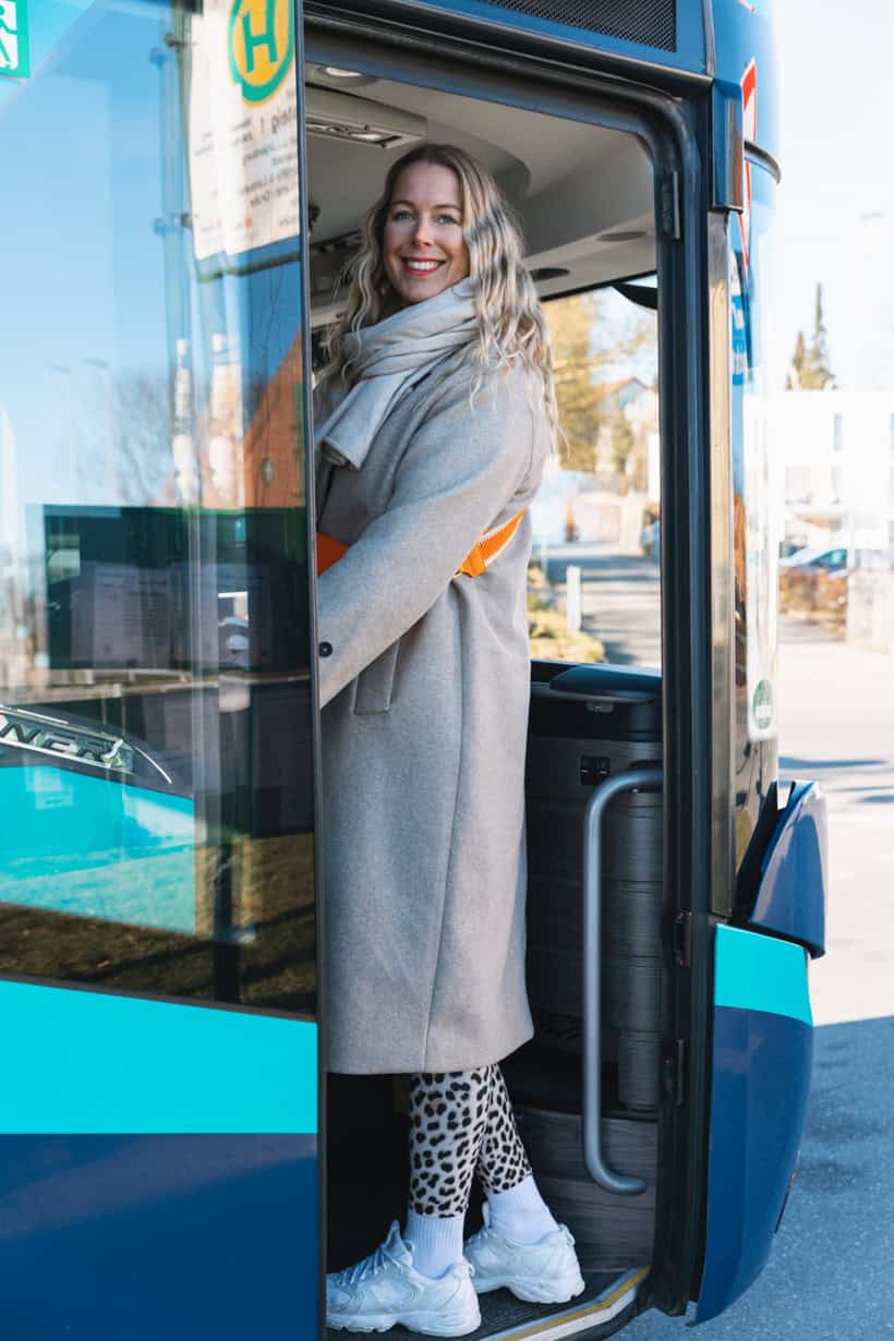 Kathrin im Doppelstockbus der DB Regio Sh auf dem Weg nach Oldenburg in Holstein