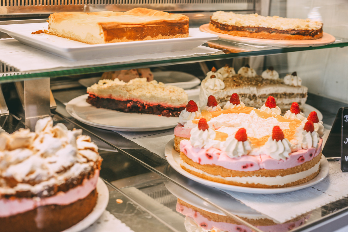 Käsekuchen, Marzipantorte, Apfelkuchen und mehr bei Sonja‘s Kuchenstübchen in Nortorf