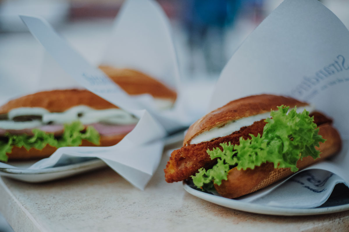 Die Augen essen mit, auch beim Fischbrötchen