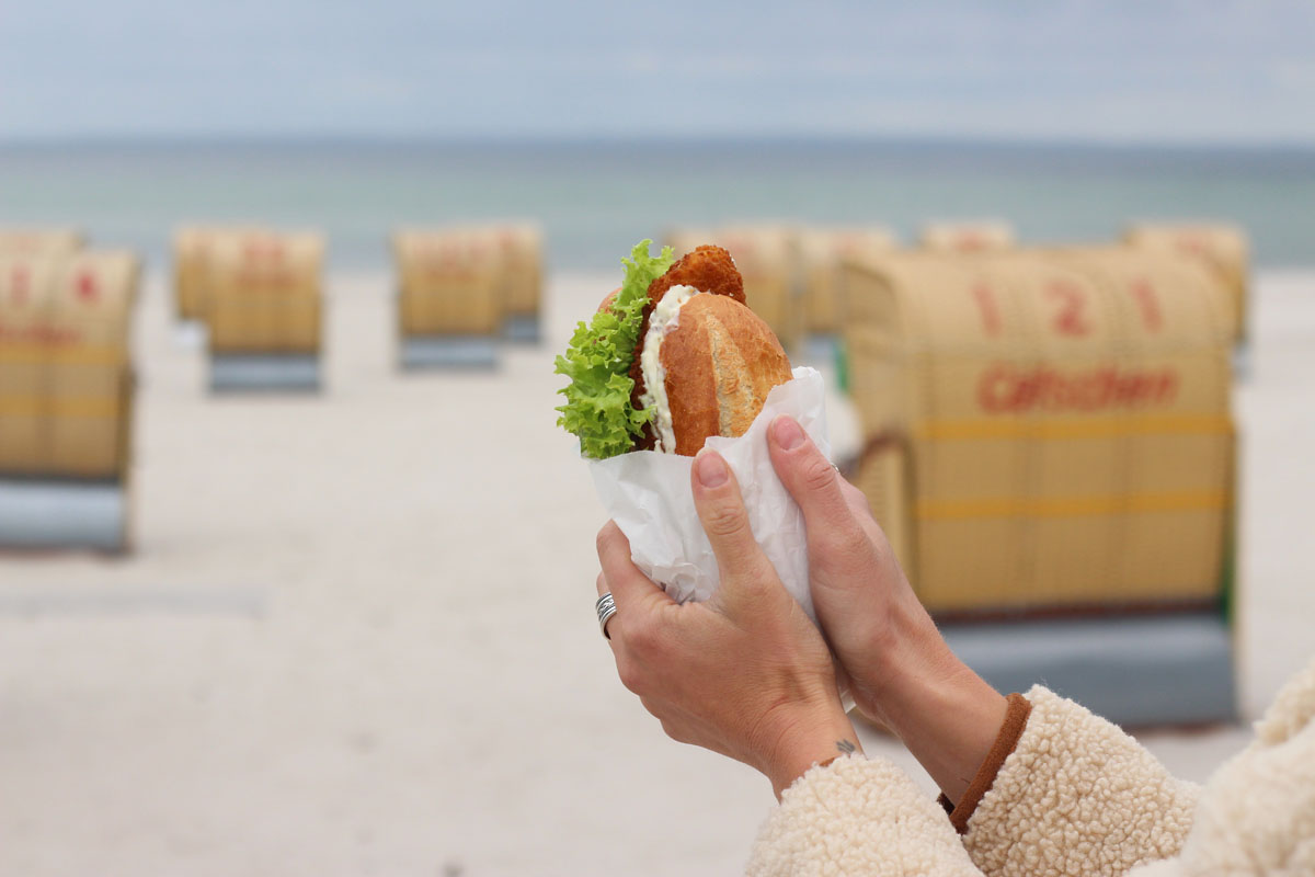 Fischbrötchen, Backfisch, vom Strandtreff