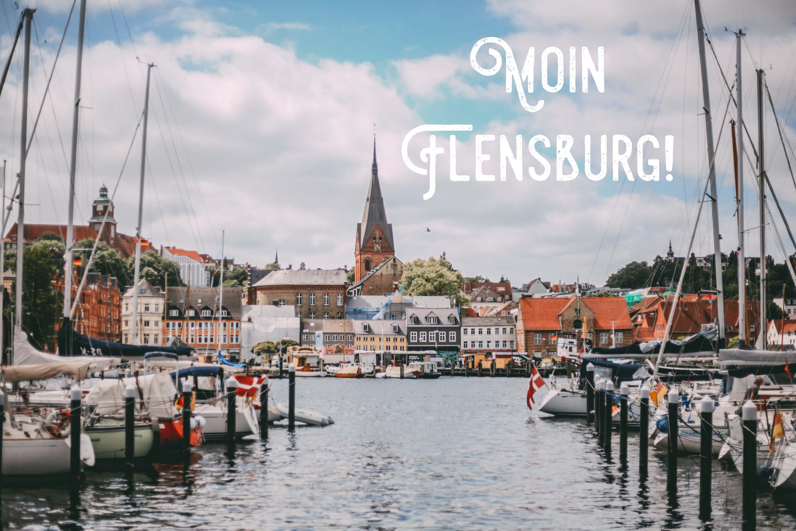 Der Blick auf das Hafenpanorama von Flensburg