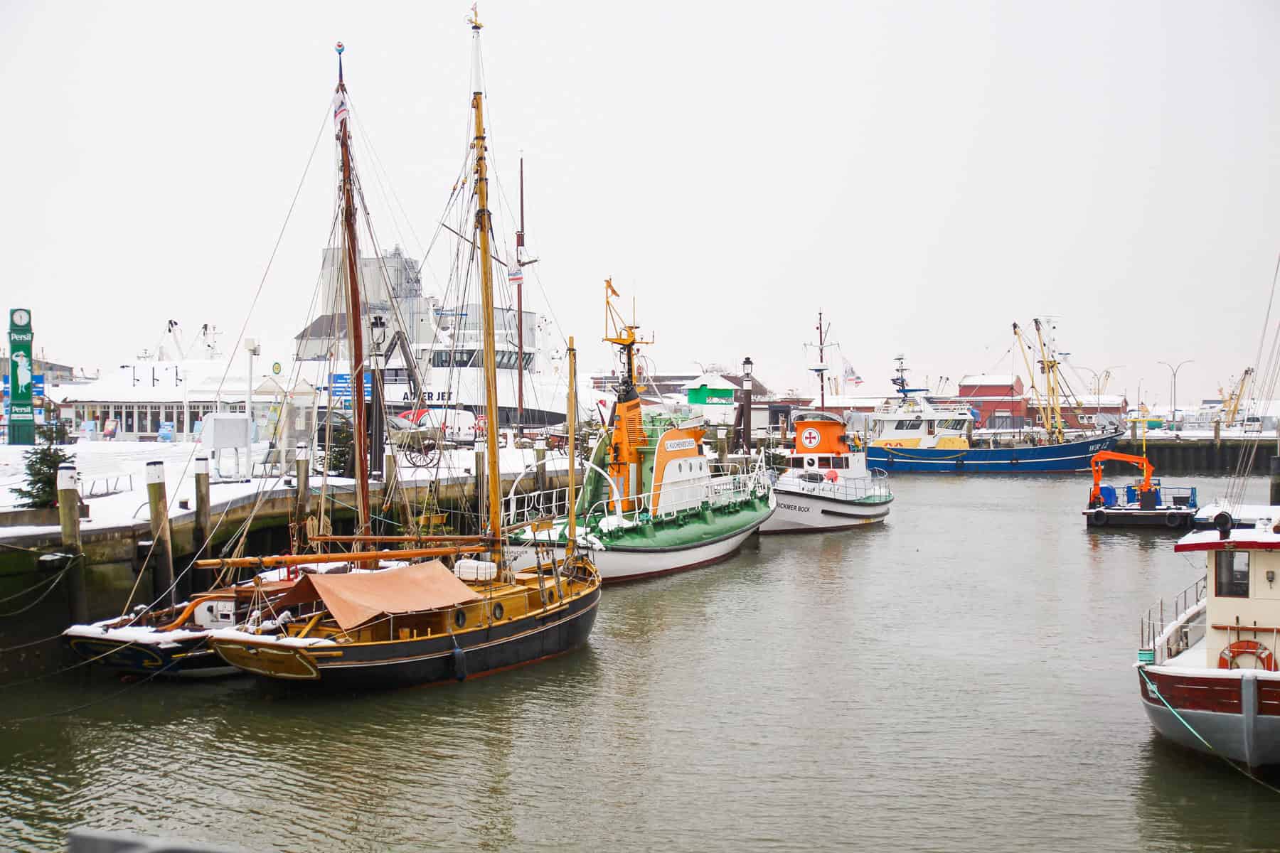 Büsum im Winter Hafen 