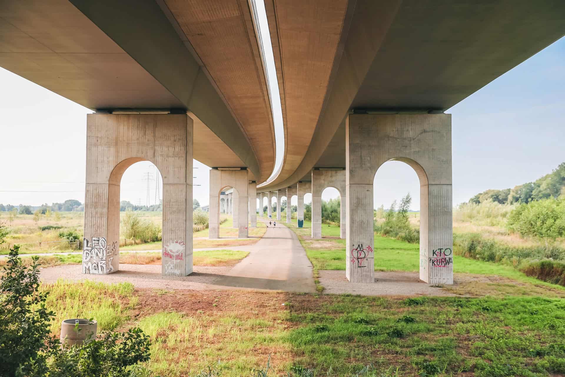 Brücke von unten