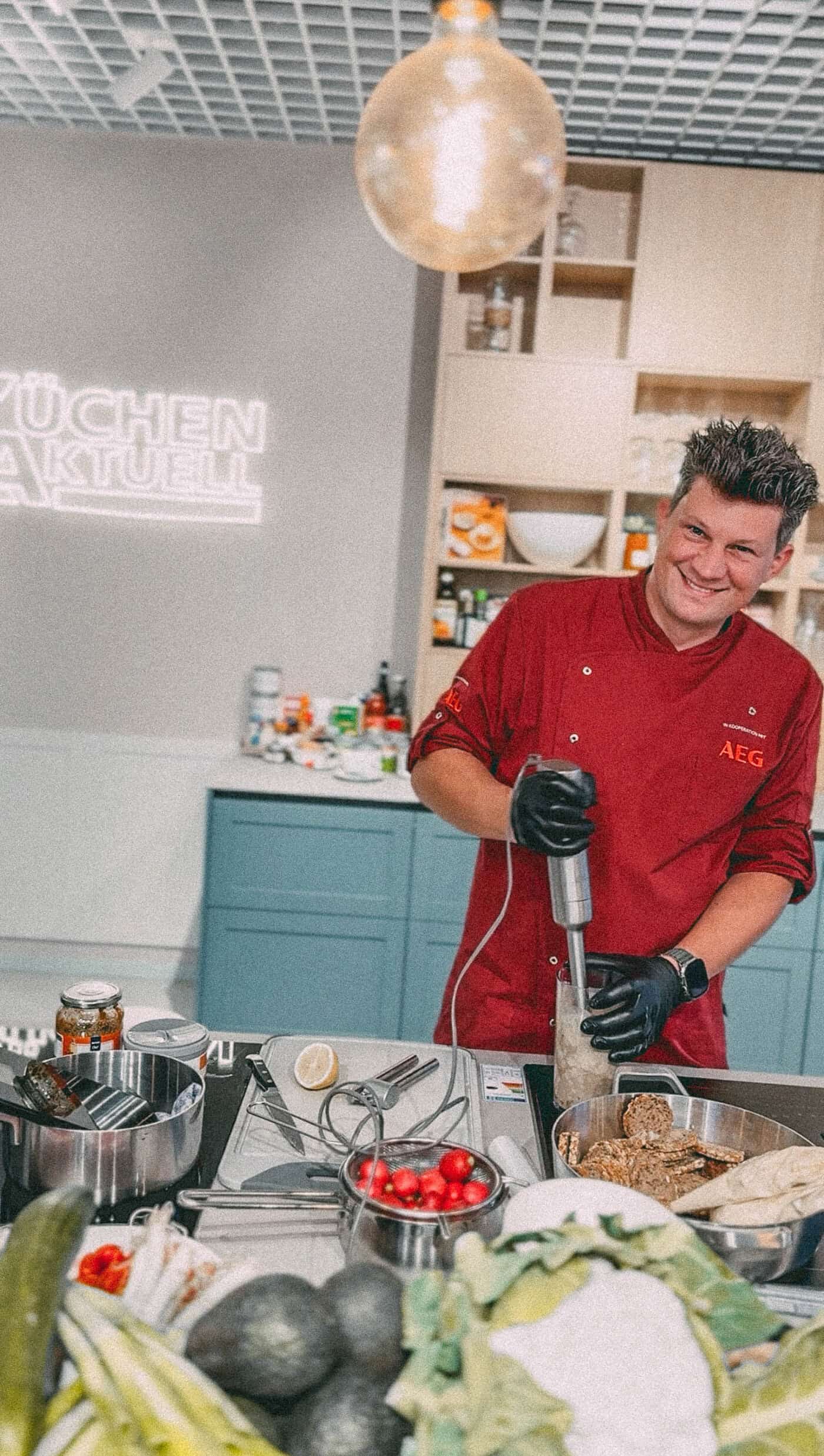 Koch beim Live Cooking-Event