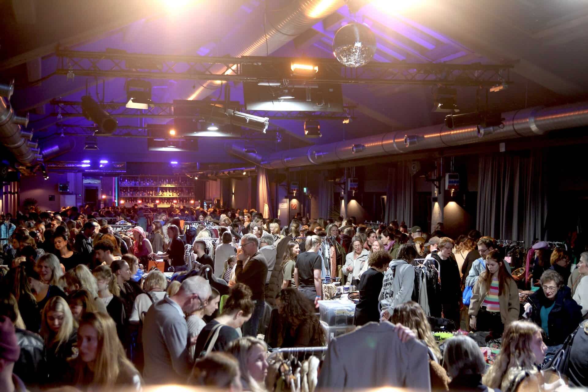 Förde Fräulein Nachtflohamrkt in der Halle 400 in Kiel